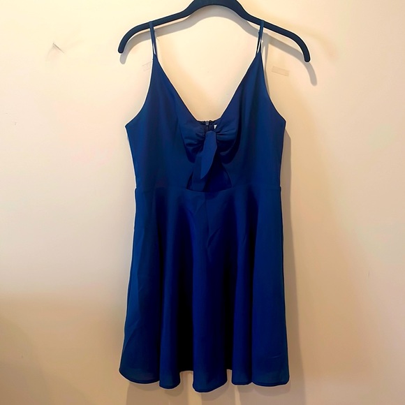 Blue mini dress from Urban Outfitters - size 4! - Picture 1 of 3